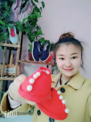 禹城这个姑娘不简单,通过制作销售传统手工布鞋,带动200人增收致富